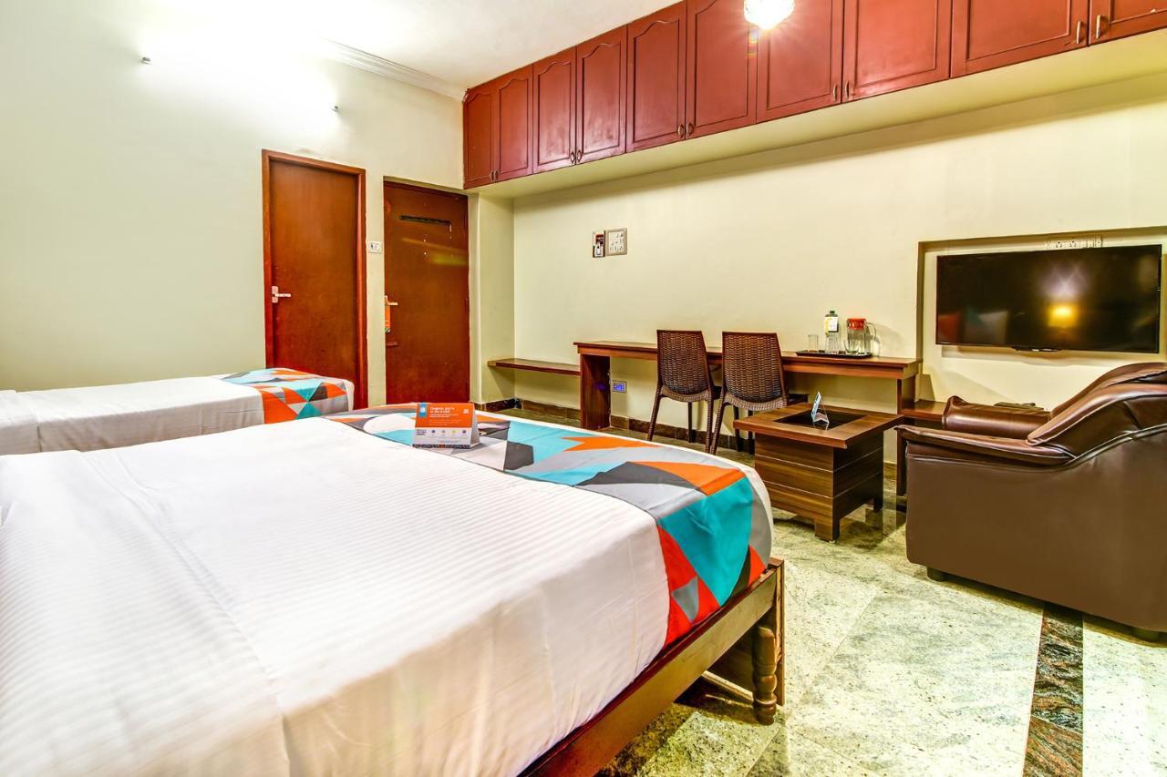 Fabexpress Nestlay Rooms - 100M From Velammal Hall, Moggappair Chennai Ngoại thất bức ảnh